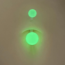 Cargar imagen en el visor de la galería, Aqua Glow in the Dark Ombligo
