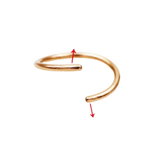 Cargar imagen en el visor de la galería, Rose Gold Twist&amp;Done Hoops
