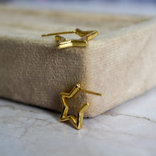 Cargar imagen en el visor de la galería, Star Half Hoop Minis
